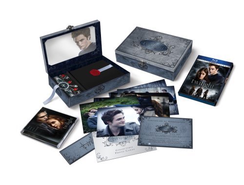 Twilight-Ultimate-Collectors-Set-Amazoncom-Exclusive-Blu-ray.jpg
