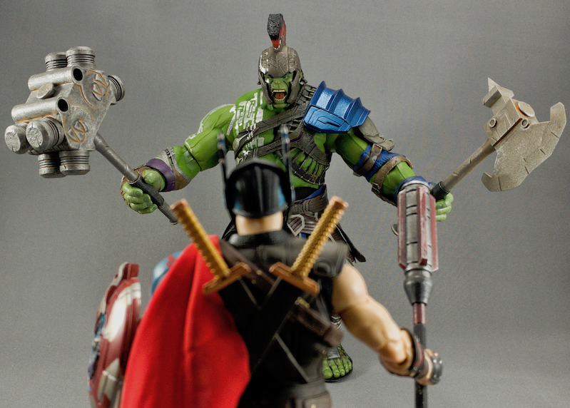 Mezco Gladiator Hulk Action Figure