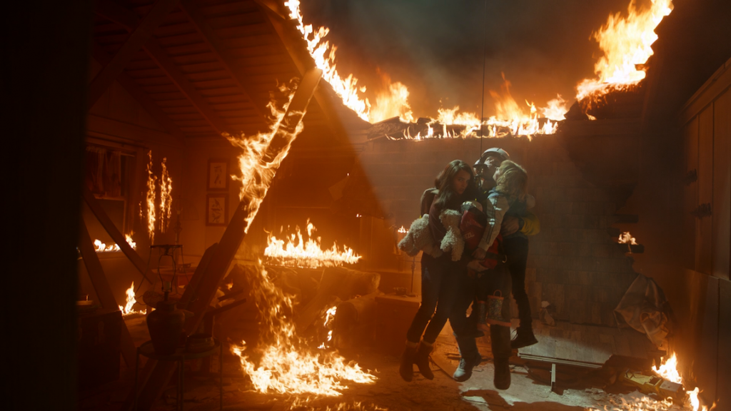 Playing With Fire : Dennis Haysbert, Brianna Hildebrand, John Cena, John Leguizamo, Keegan-Michael Key, Judy Greer: Movies & TV